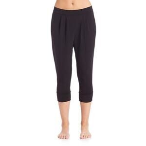 Wolford Kim Pull-On Pleated Cropped Trousers in Black, Size 10